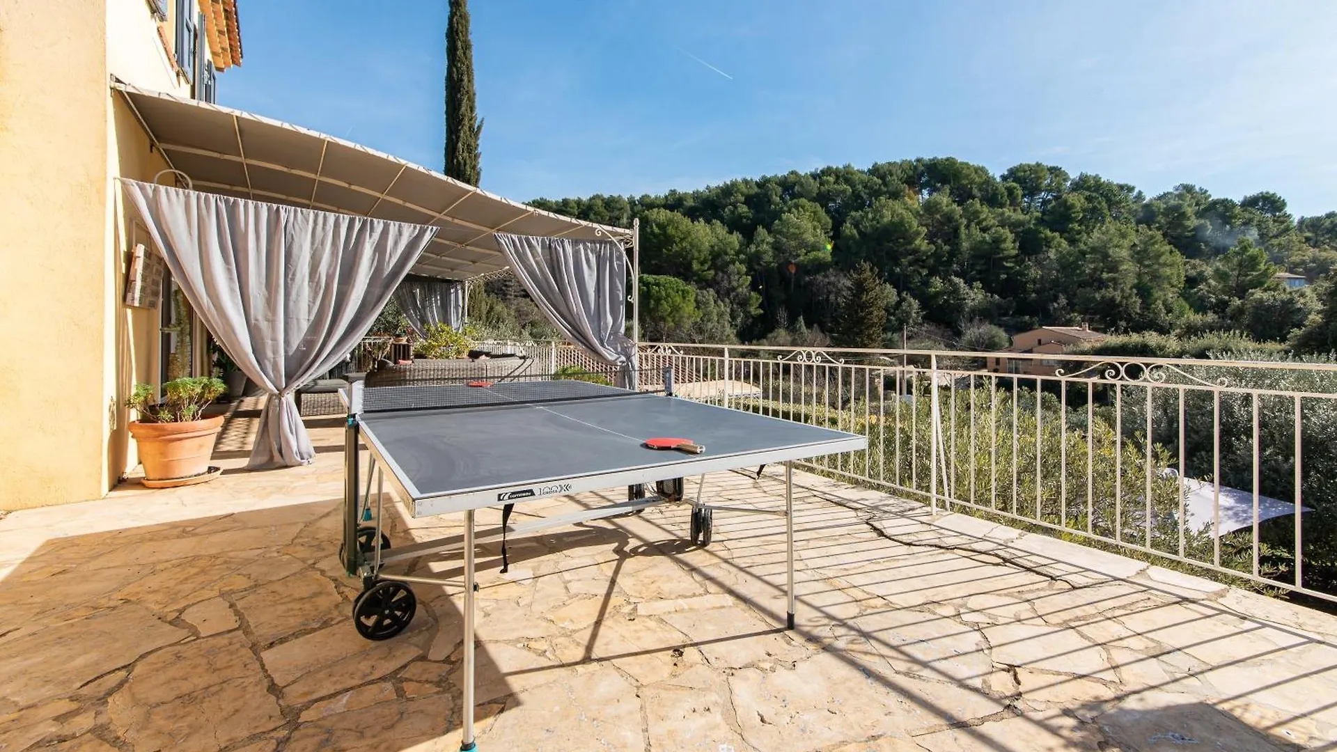 Le Chemin De La Grave - Maison Avec Piscine Aups 0*,  France